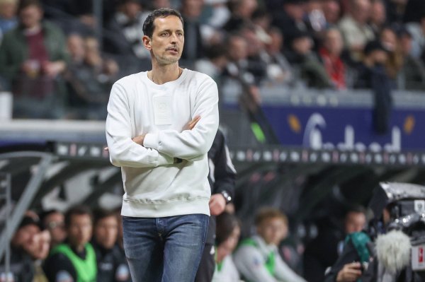 Thừa nhận 16 bàn thắng trong 6 vòng của Bundesliga! Frankfurt General: Chúng ta cần tự bảo vệ mình n