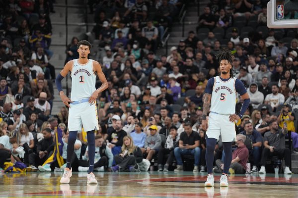 tương lai! Chính thức: Spurs