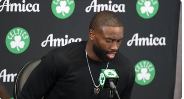 Jaylen Brown nói về sự sụp đ