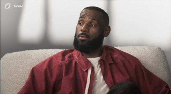 James: Điều tôi đánh giá cao nhất là độ tin cậy và sự chăm chỉ của đồng đội. Tôi không gây được tiến