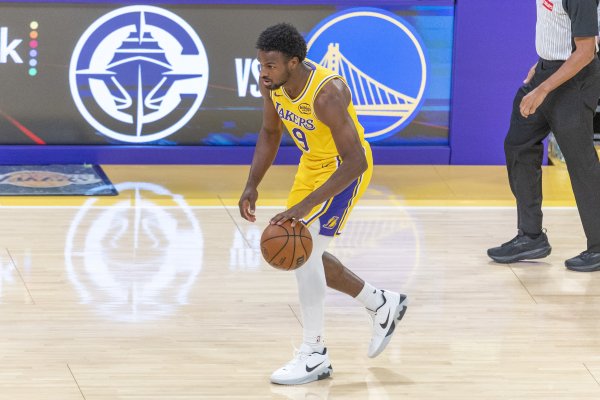 Không có hành động! Brownie chơi 9 phút 49 giây trong hiệp và thực hiện 2 pha kiến ​​​​tạo.