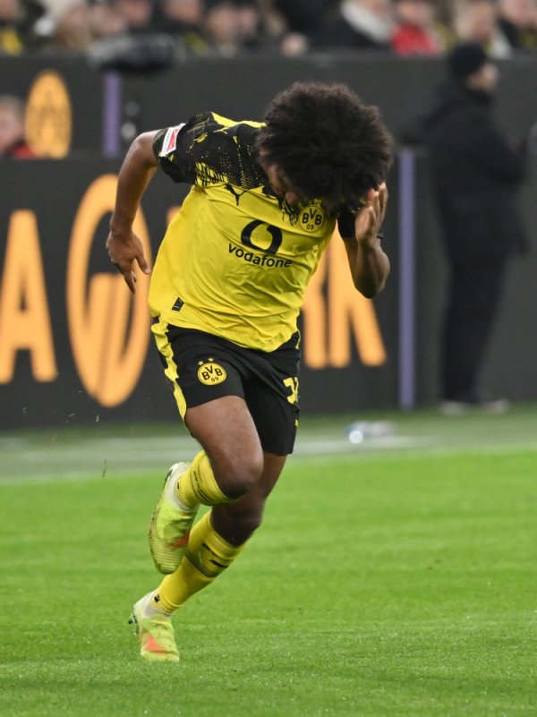 Vụ bê bối súng bất hợp pháp! 😬Bild: Adeyemi sẽ phải đối mặt với 3 hậu quả nặng nề!