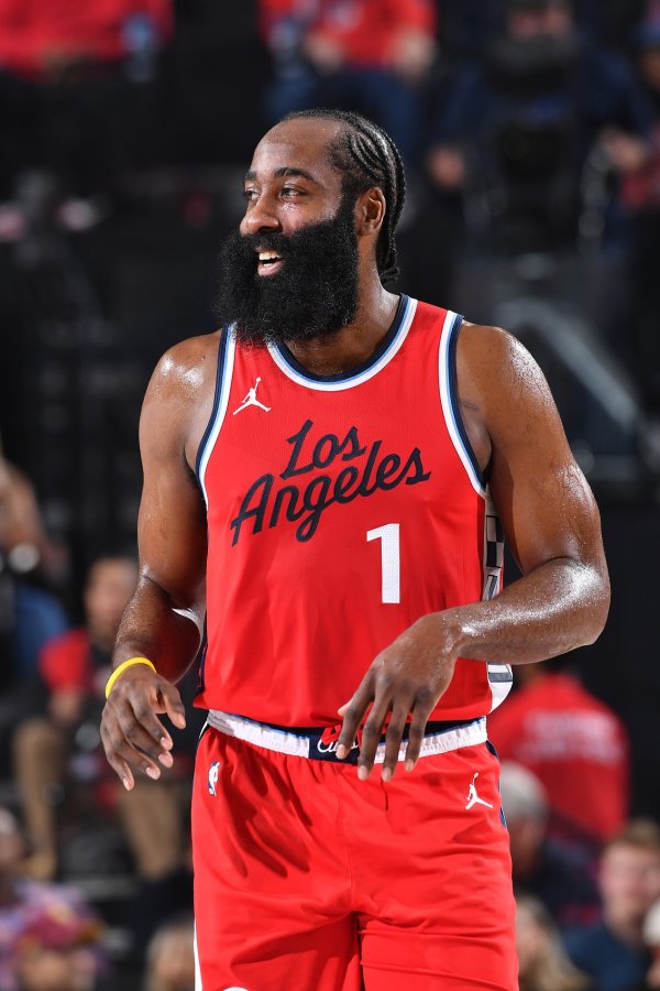 Điểm mỗi trận trung bình của các hậu vệ bắn súng trong mùa giải thứ 17 trở lên: Kobe dẫn đầu với 27,